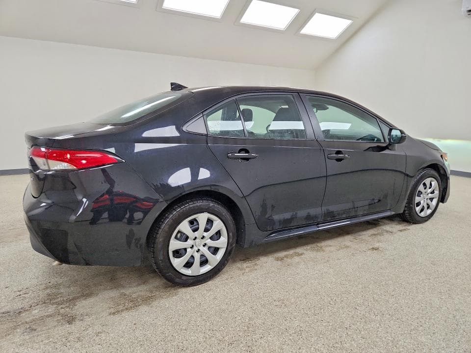 2025 TOYOTA COROLLA LE 3