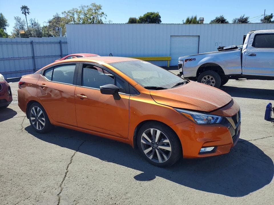 2020 NISSAN VERSA SR 4