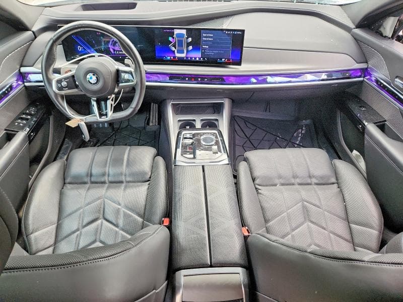 2023 BMW 760 XI 8