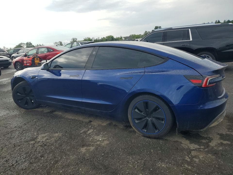 2025 TESLA MODEL 3 2