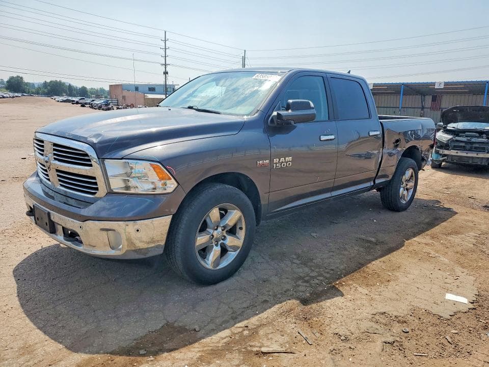 2018 RAM 1500 SLT - 1