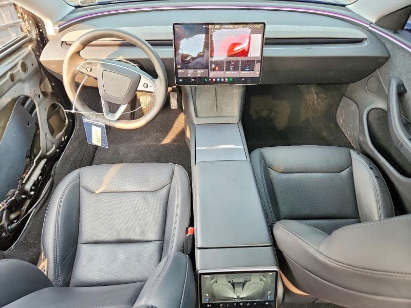 2025 TESLA MODEL 3 8