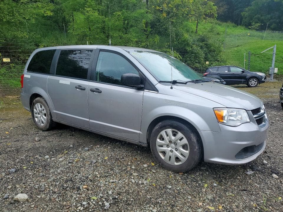 2019 DODGE GRAND CARAVAN SE 4