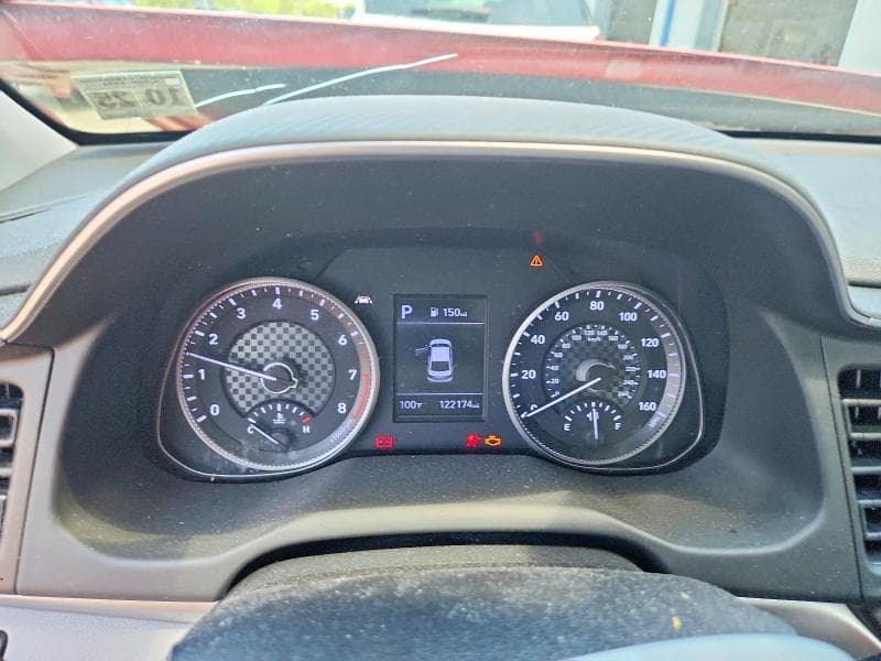 2020 HYUNDAI ELANTRA 9