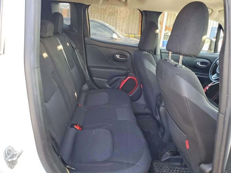2018 JEEP RENEGADE TRAILHAWK 10