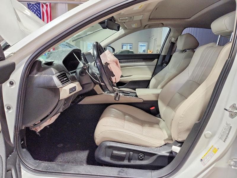 2019 HONDA ACCORD TOURING 7