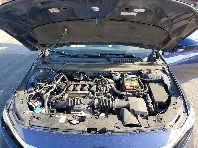 2018 HONDA ACCORD LX 11