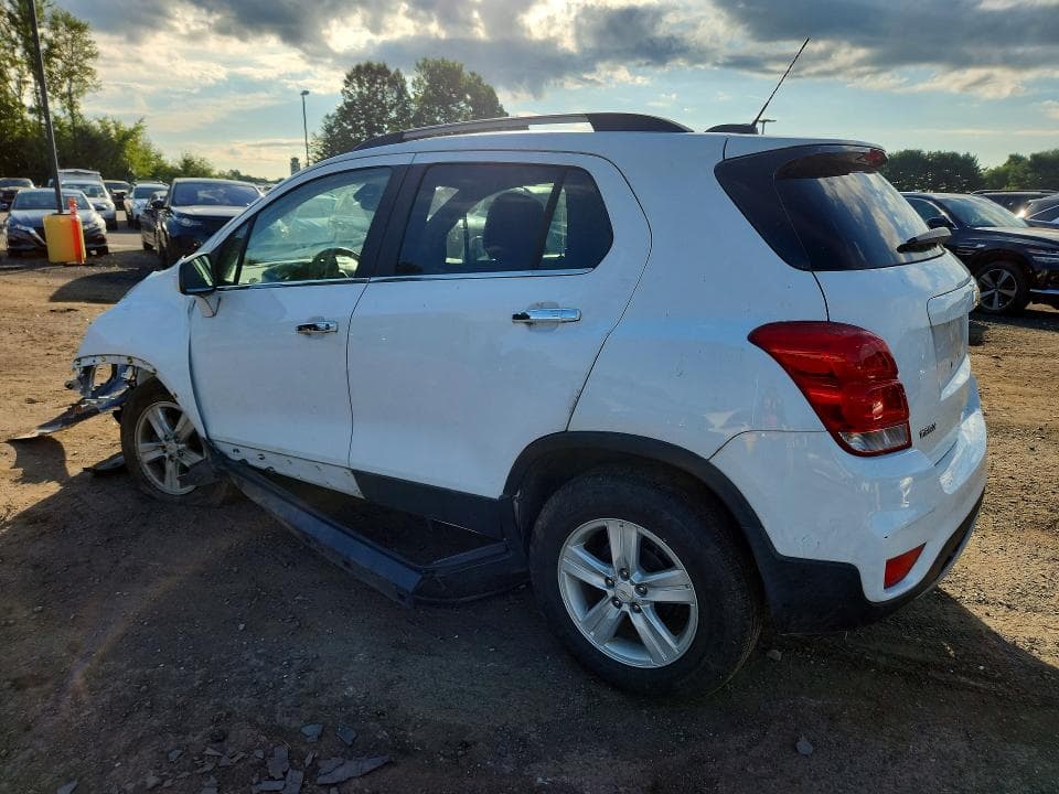 2017 CHEVROLET TRAX 1LT 2