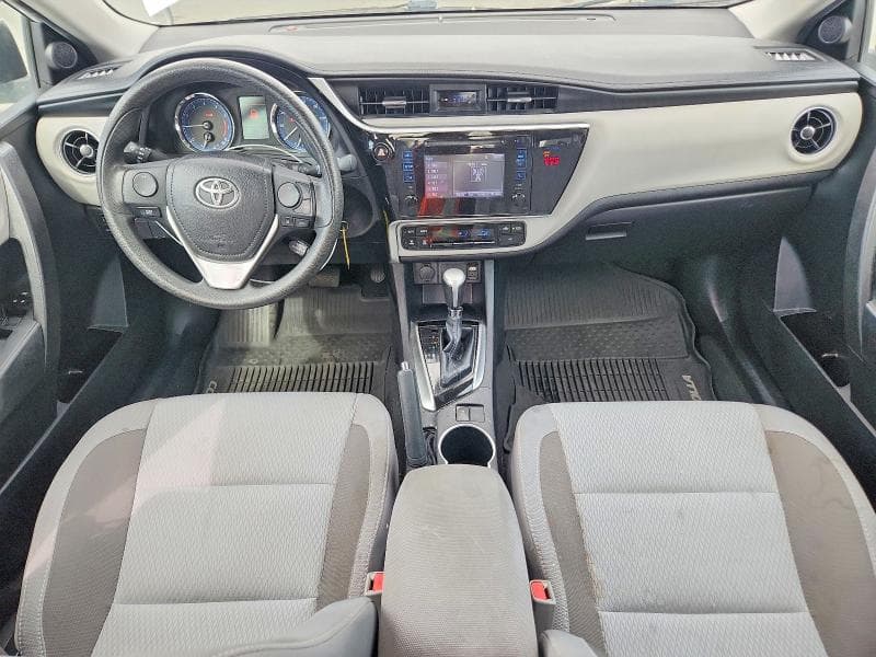 2018 TOYOTA COROLLA LE 8