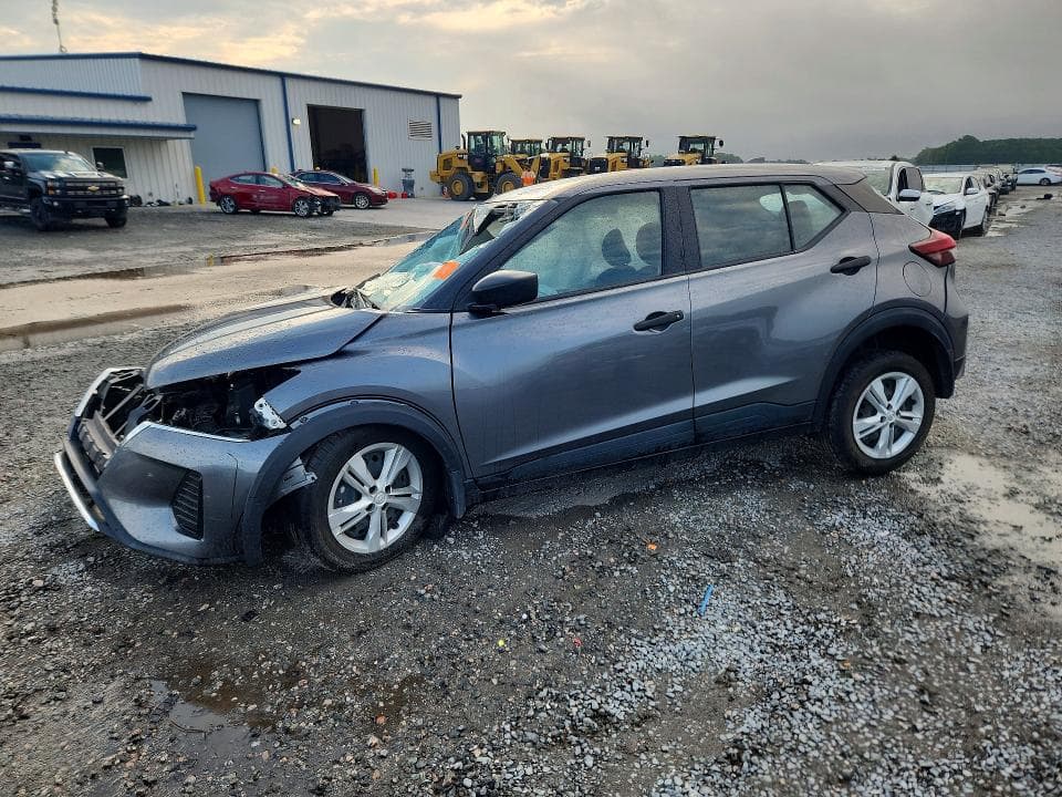 2024 NISSAN KICKS S