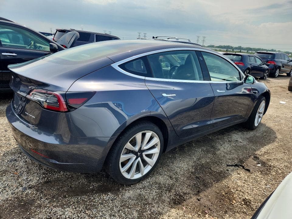 2018 TESLA MODEL 3 3