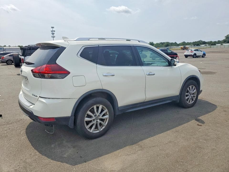 2018 NISSAN ROGUE SV 3