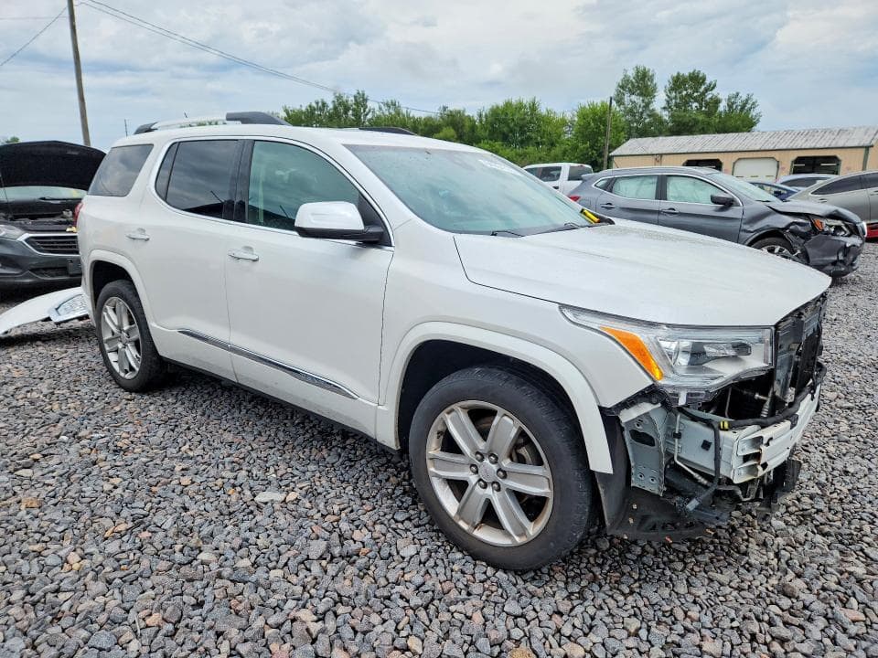 2017 GMC ACADIA DENALI 4