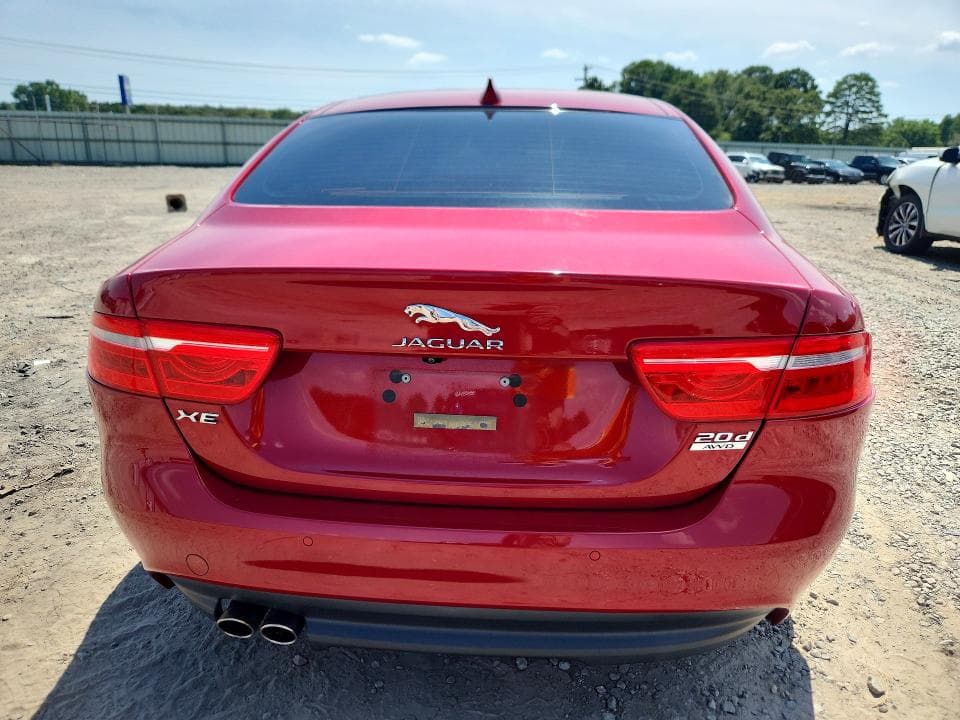 2017 JAGUAR XE PRESTIGE 6