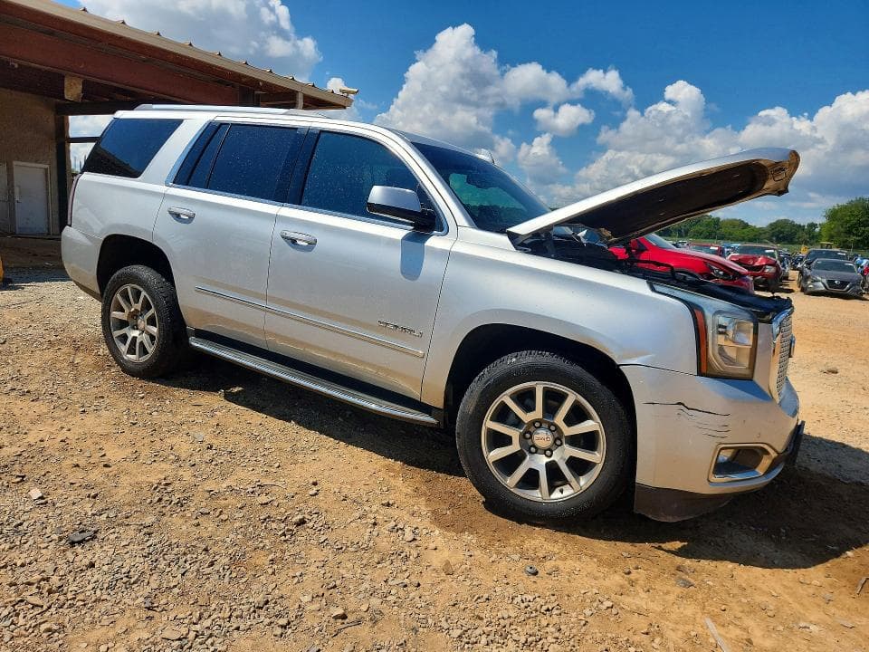 2017 GMC YUKON DENALI 4