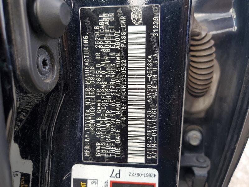 2017 TOYOTA CAMRY SE 12