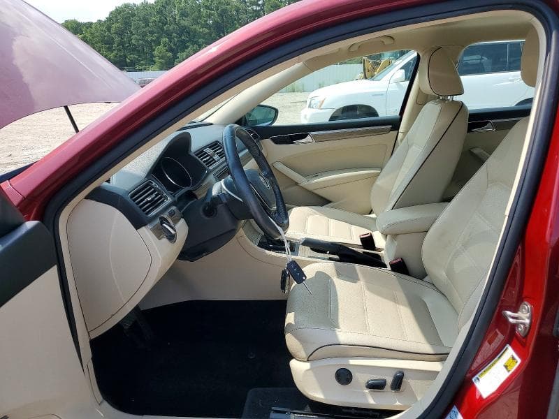 2018 VOLKSWAGEN PASSAT SE 7