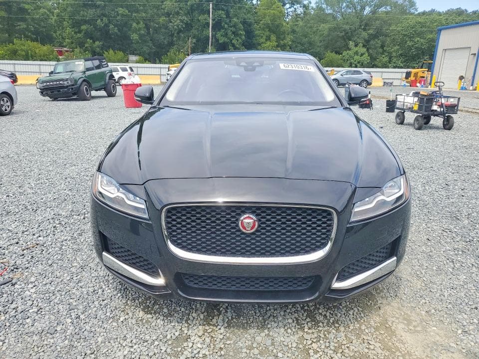 2020 JAGUAR XF PRESTIGE 5