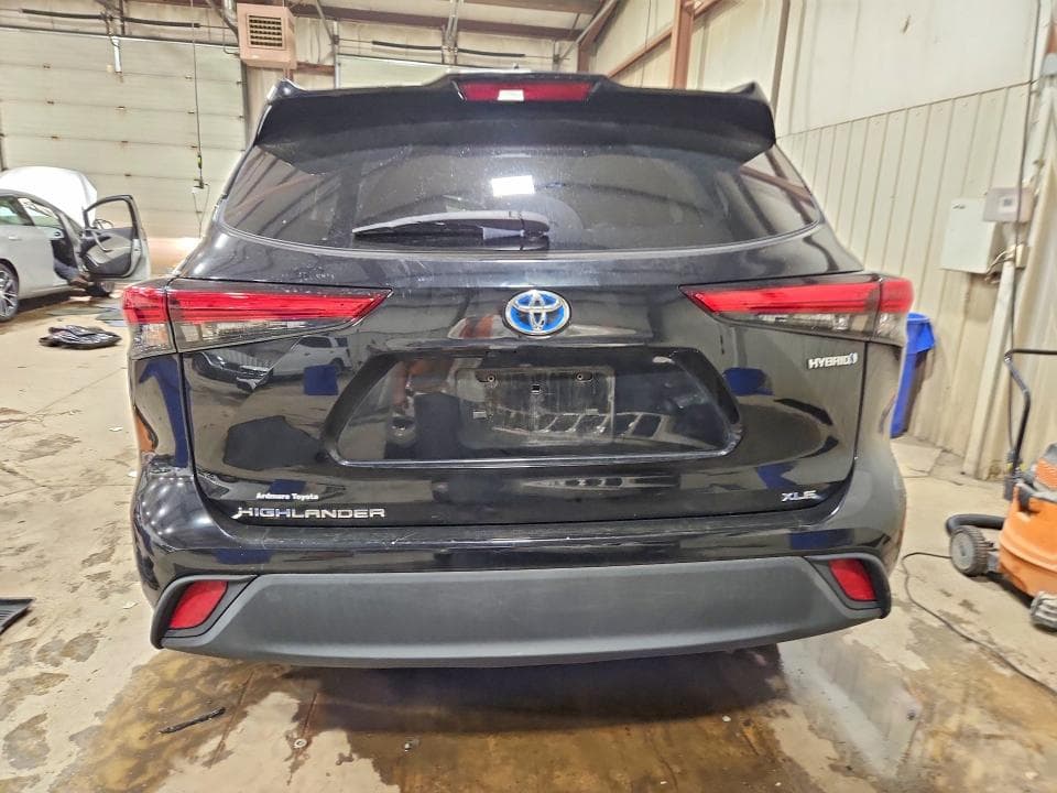 2021 TOYOTA HIGHLANDER HYBRID XLE 6