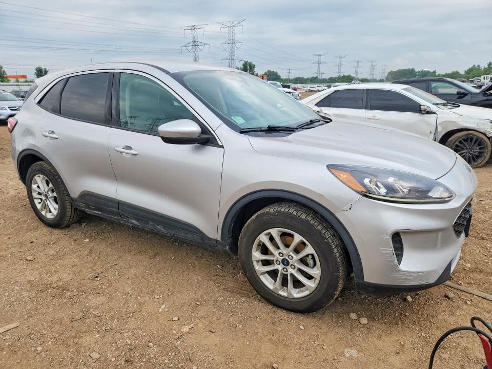 2020 FORD ESCAPE SE 4