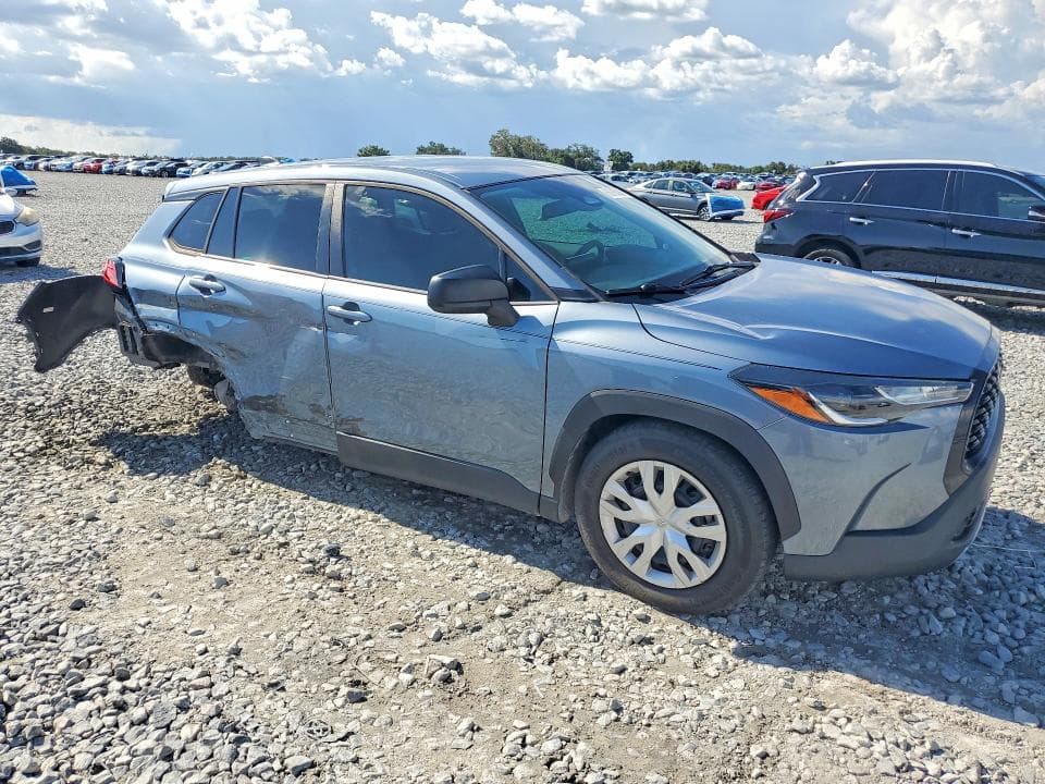 2023 TOYOTA COROLLA CROSS L 4