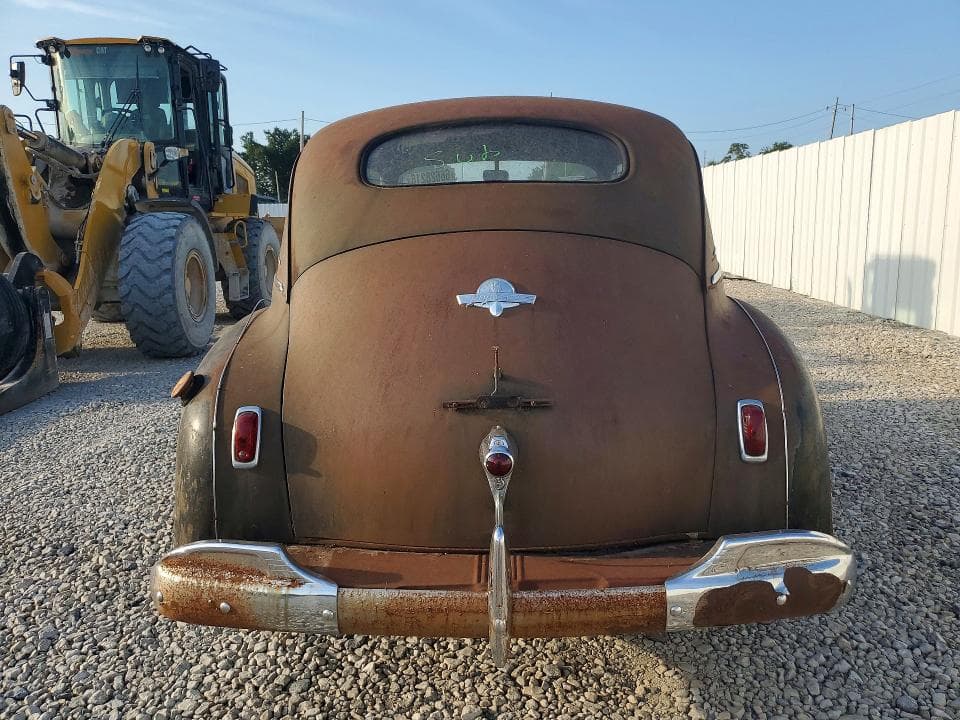 1941 PLYMOUTH DELUX 6