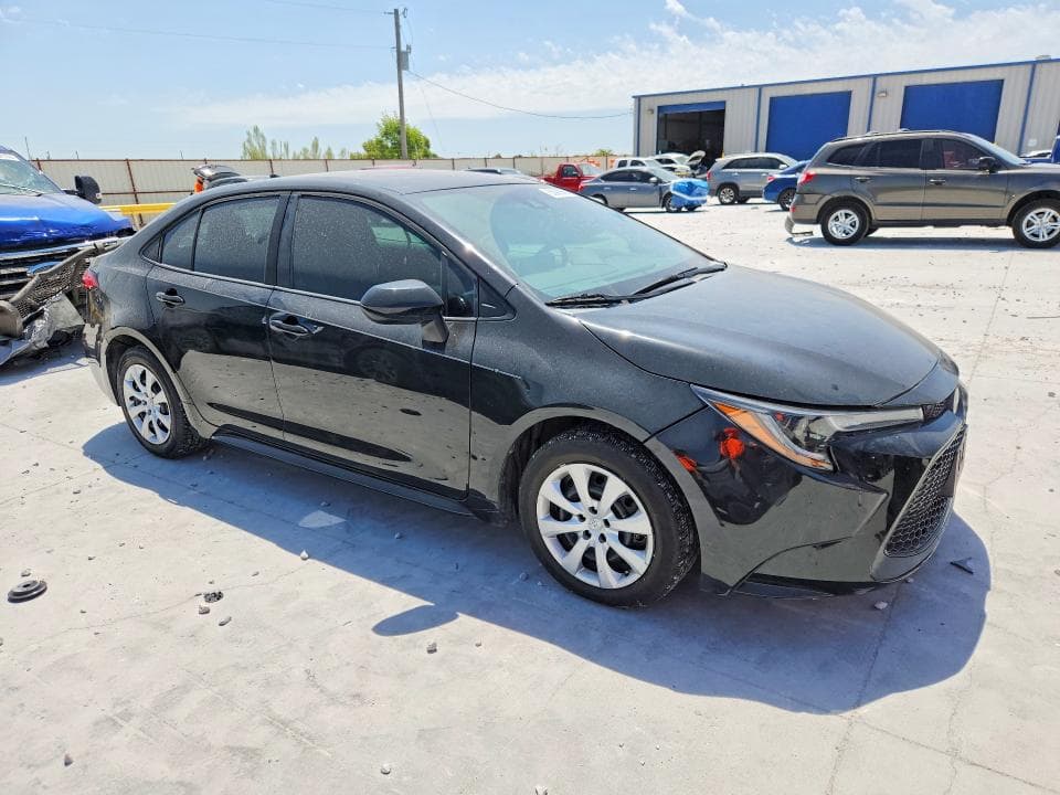 2020 TOYOTA COROLLA LE 4