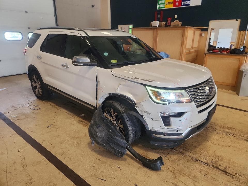 2019 FORD EXPLORER PLATINUM 4