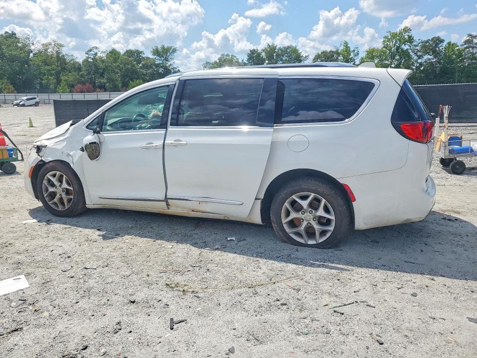 2020 CHRYSLER PACIFICA LIMITED 2