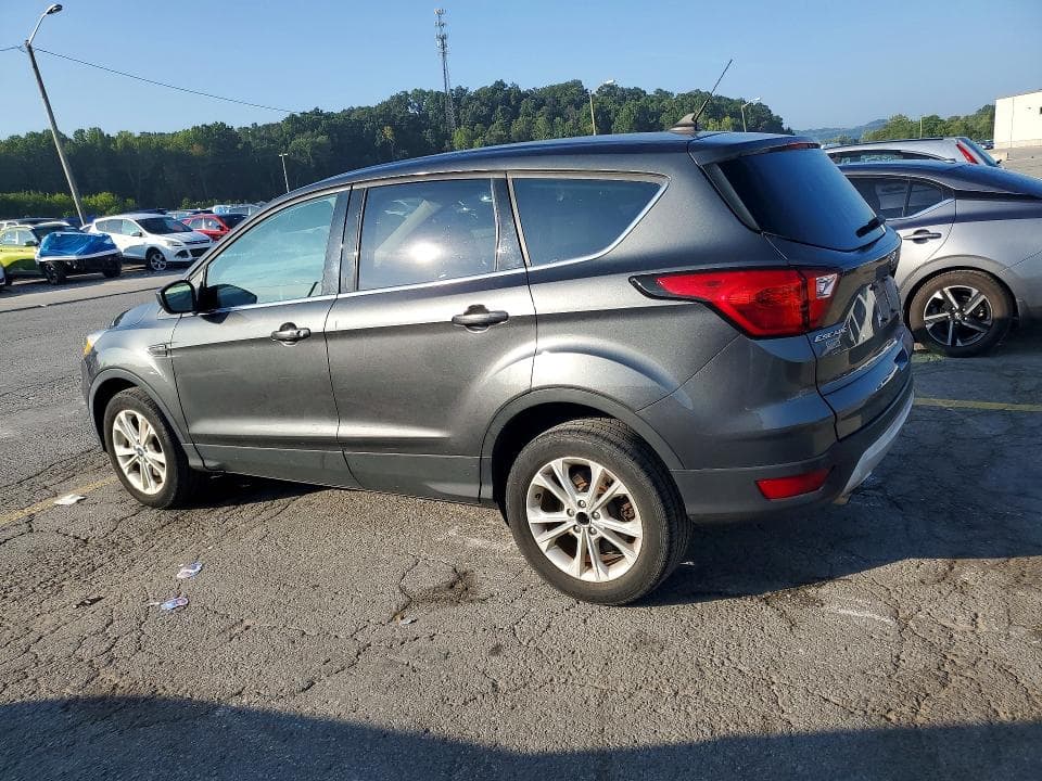 2019 FORD ESCAPE SE 2