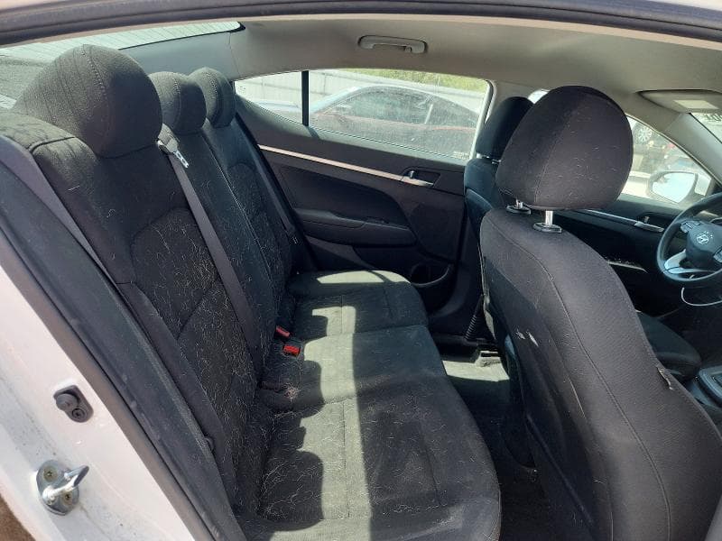 2019 HYUNDAI ELANTRA SE 10