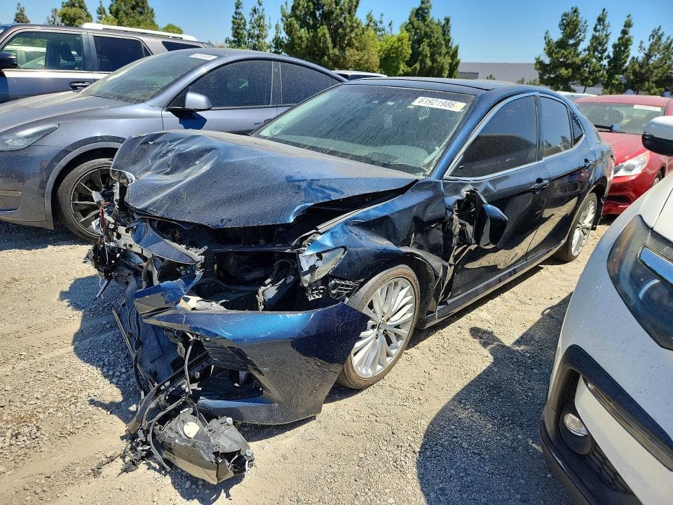 2018 TOYOTA CAMRY XLE V6 - 1