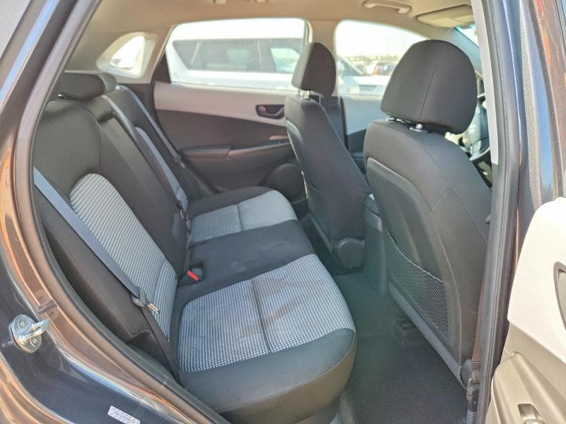 2021 HYUNDAI KONA SE 10