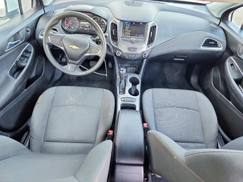 2019 CHEVROLET CRUZE 8