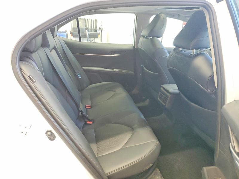 2023 TOYOTA CAMRY XLE 10