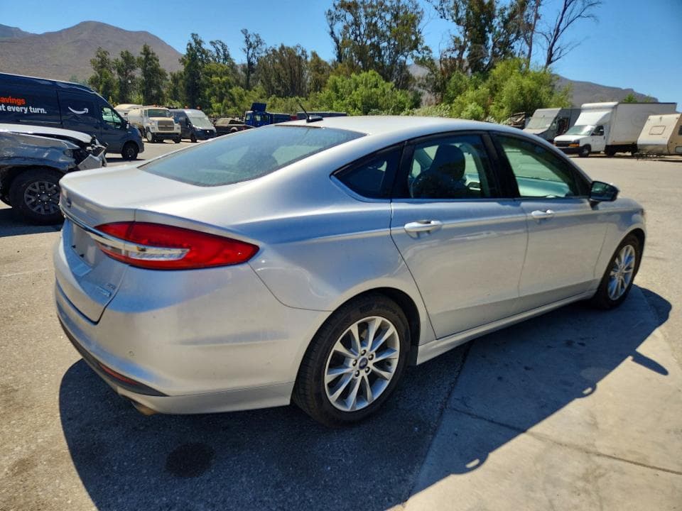 2017 FORD FUSION SE 3