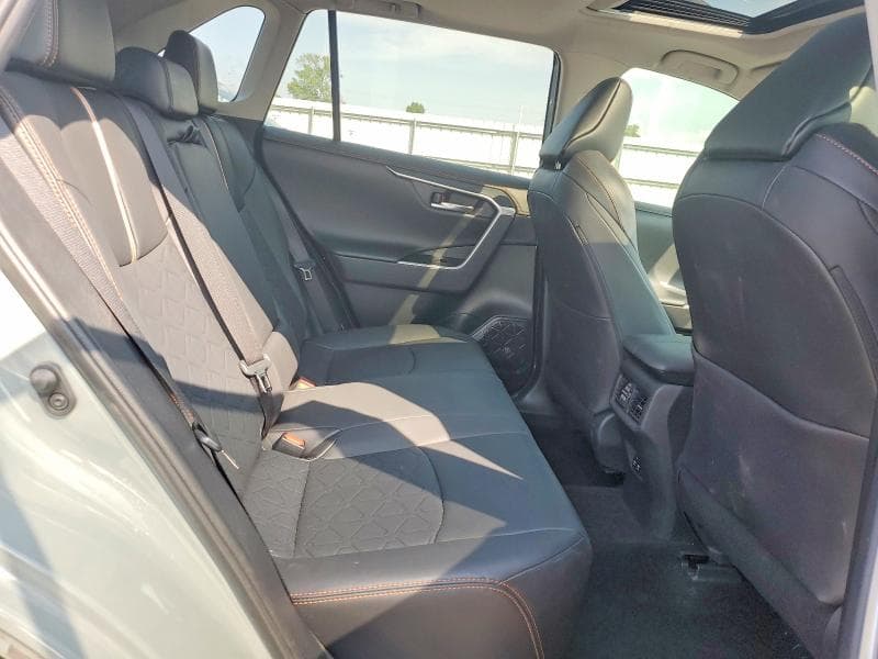 2019 TOYOTA RAV4 ADVENTURE 11