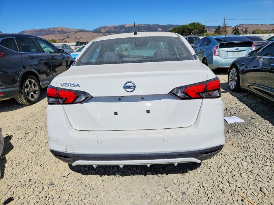 2020 NISSAN VERSA S 6