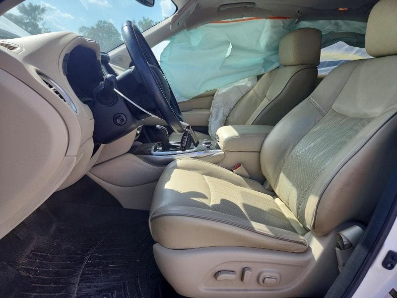 2017 INFINITI QX60 BASE 7