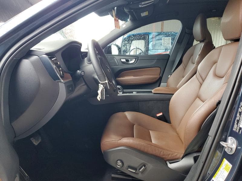 2024 VOLVO XC60 PLUS 7