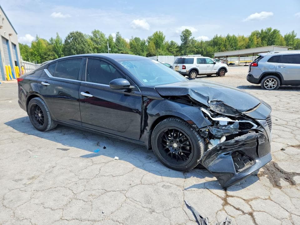 2019 NISSAN ALTIMA S 4