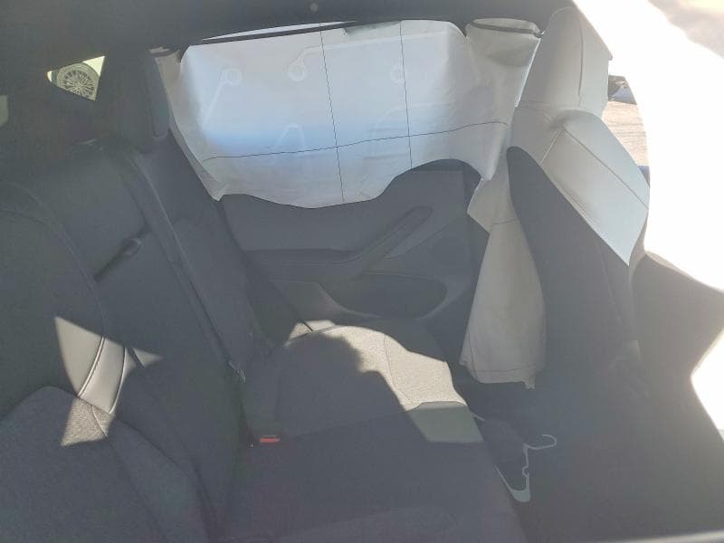 2026 TESLA MODEL Y 10