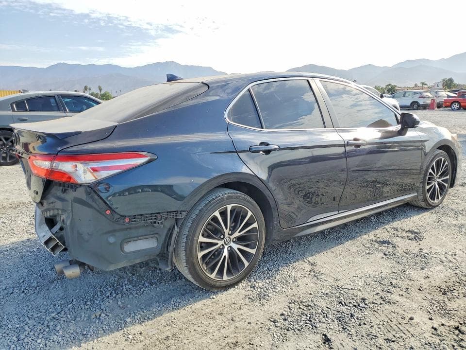 2019 TOYOTA CAMRY SE 3