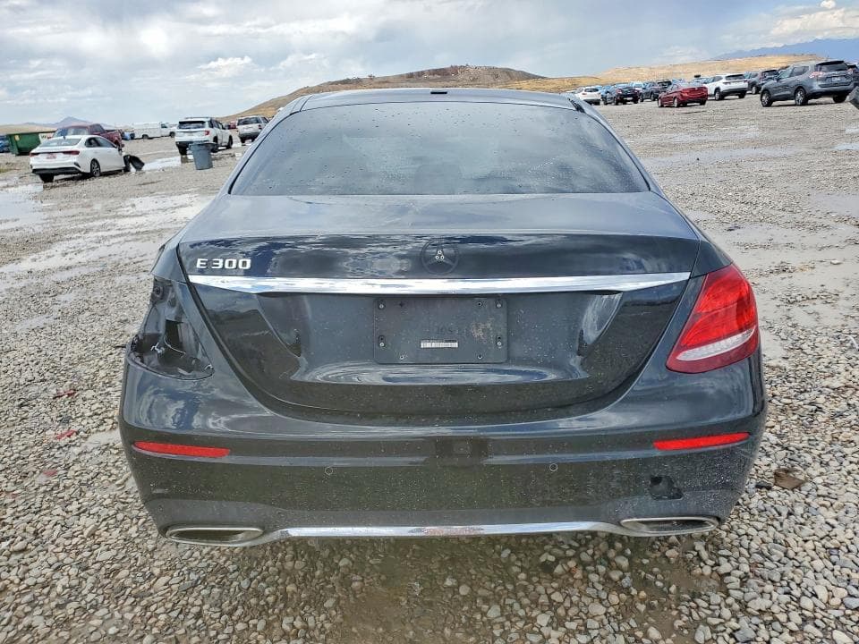2017 MERCEDES-BENZ E 300 6
