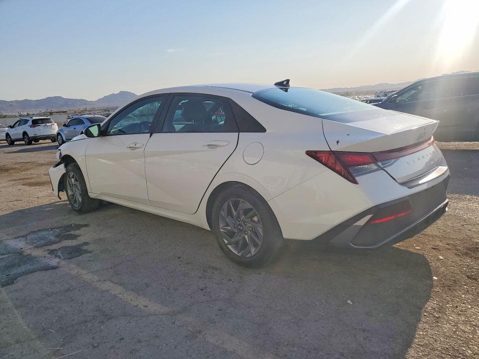 2024 HYUNDAI ELANTRA SEL 2