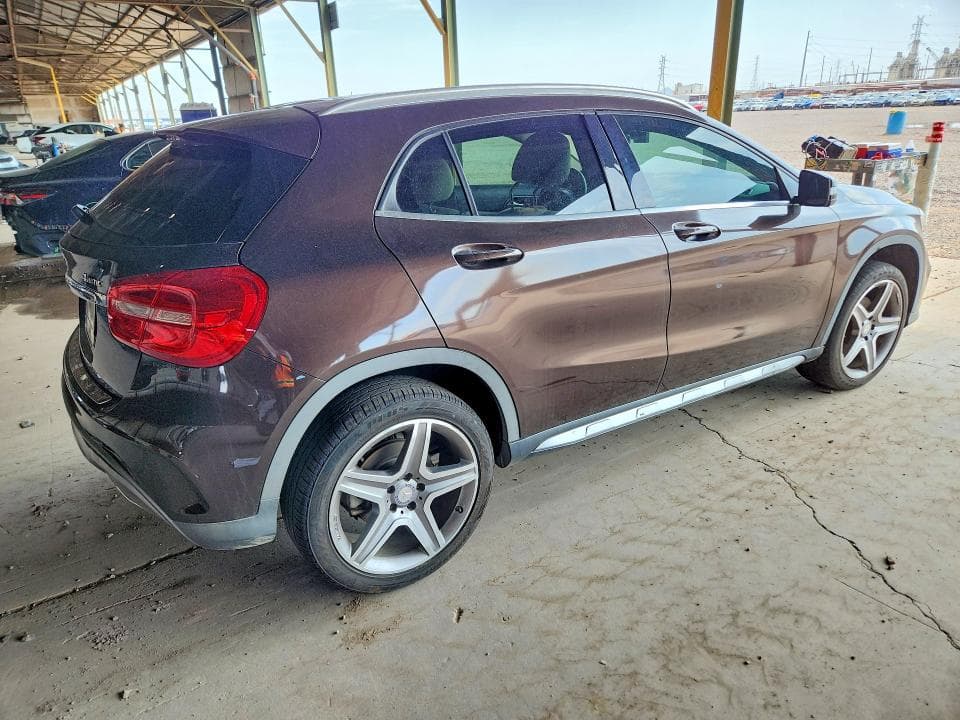 2017 MERCEDES-BENZ GLA 250 4MATIC 3