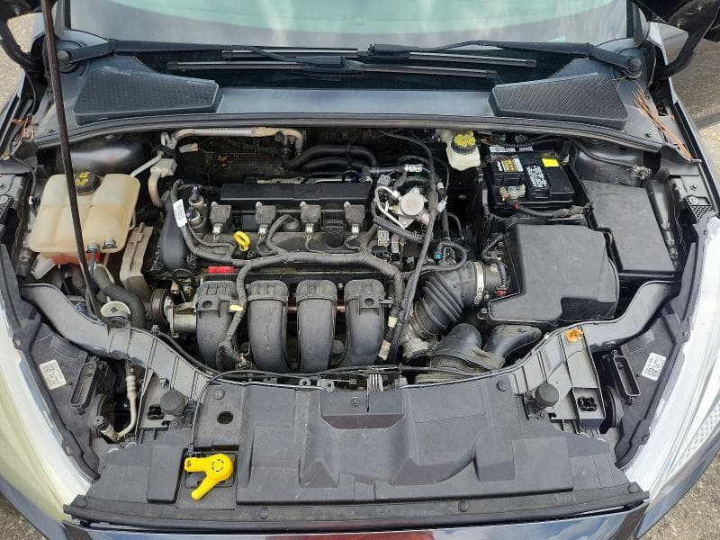 2017 FORD FOCUS SE 11