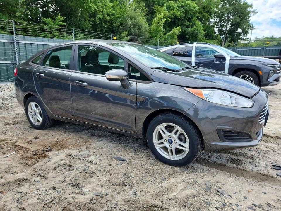 2019 FORD FIESTA SE 4