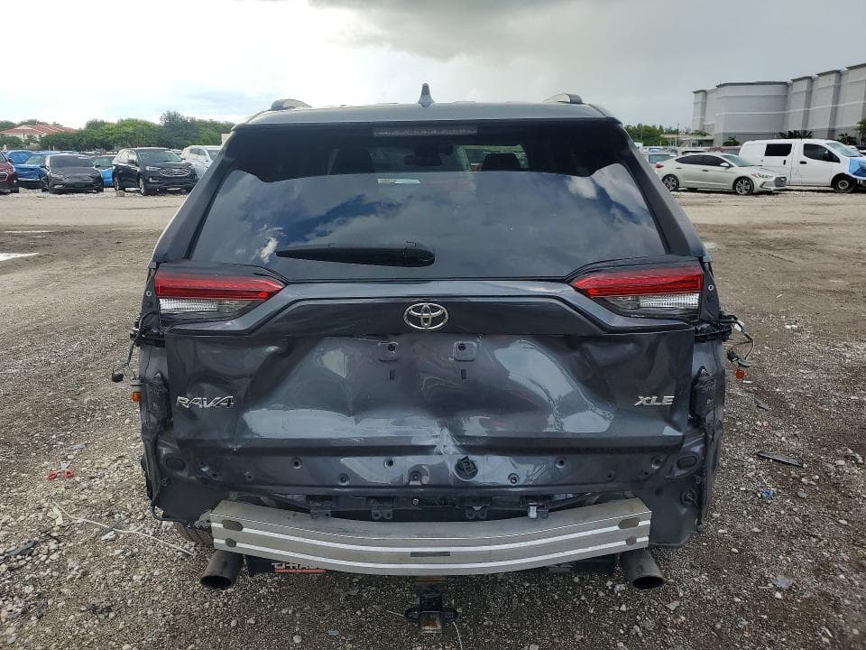 2020 TOYOTA RAV4 XLE PREMIUM 6
