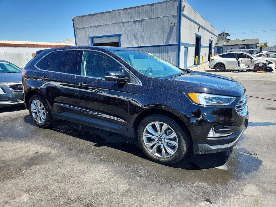2022 FORD EDGE TITANIUM 4